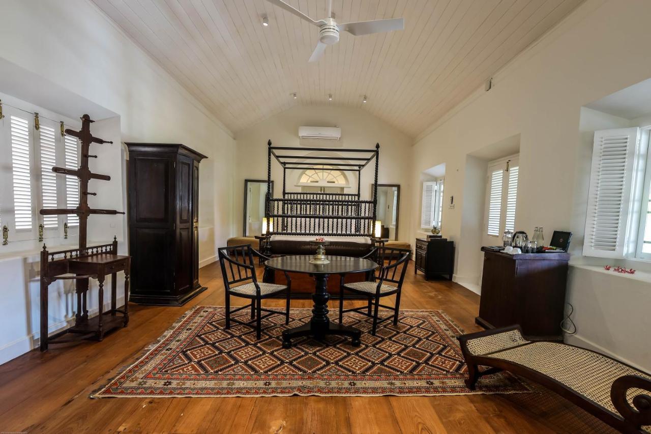 Grand Apartment Room